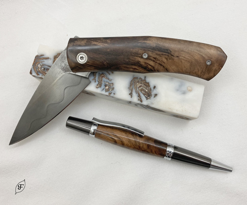 Parure artisanale couteau et stylo en Noyer